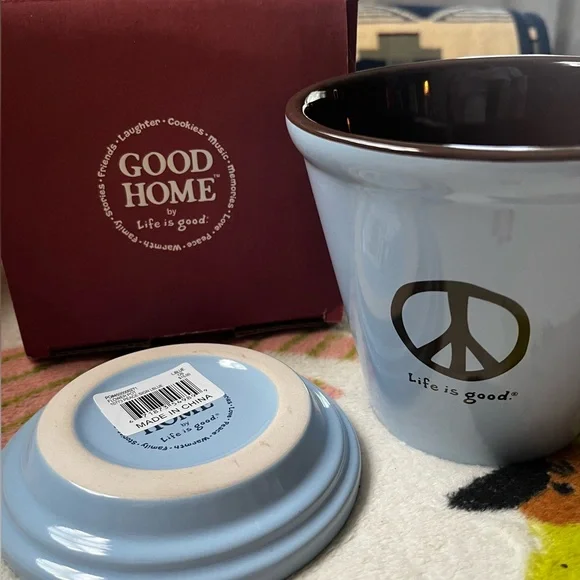 Life Is Good Light Blue Peace flower pot - Picture 3 of 3